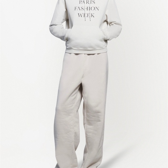 Balenciaga Paris Fashion Hoodie new… - Picture 5 of 10